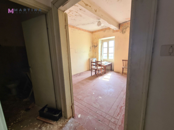 Monolocale da ristrutturare nel centro storico