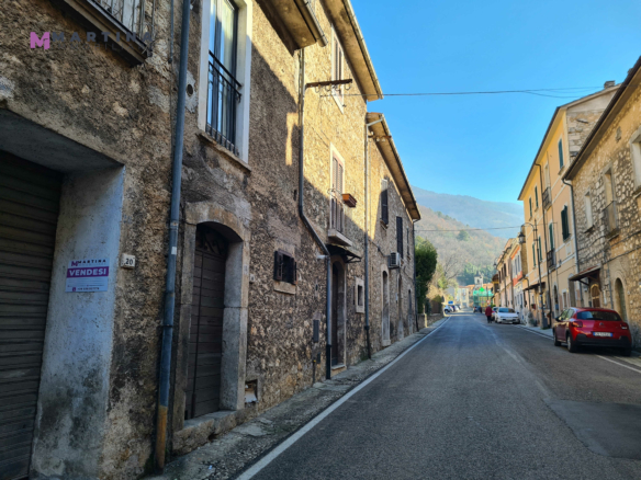 Large garage on Via Roma