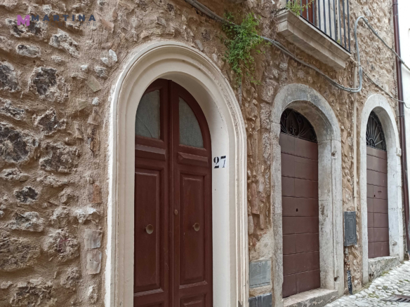 Immobile nel centro storico da ristrutturare