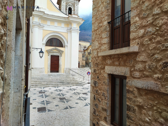 Immobile nel centro storico da ristrutturare