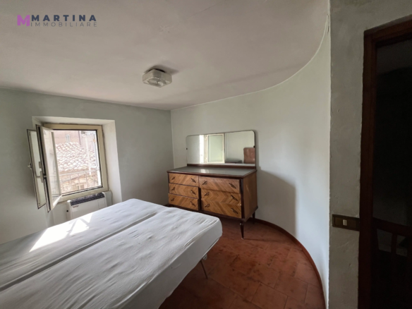 Appartamento e rustici con giardini privati