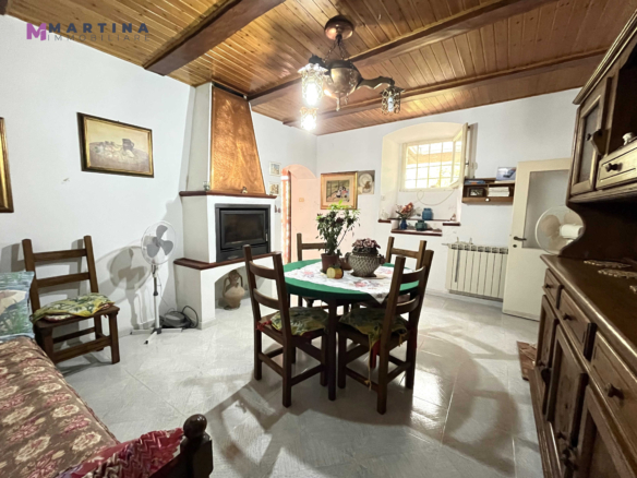 Casale indipendente con terreno