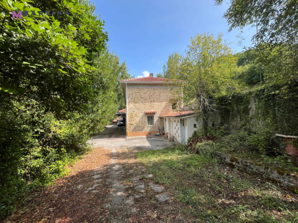 Casale indipendente con terreno