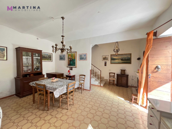 Appartamento con cantina