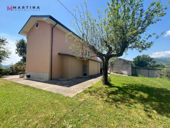 Renovated detached house
