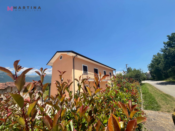 Renovated detached house