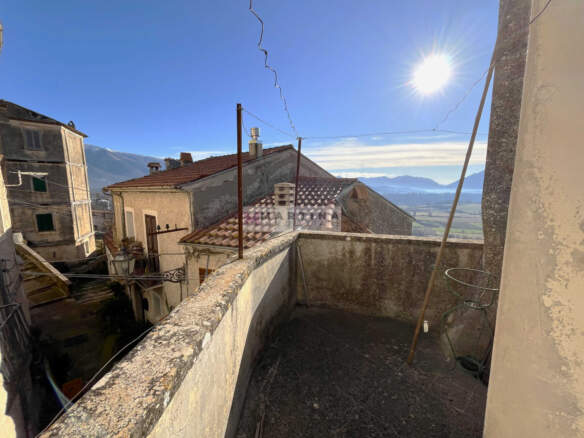Double apartment with cellar and terrace