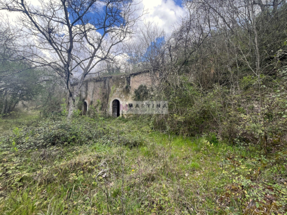 Casolare con terreno