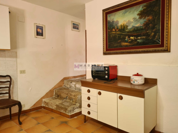 Two-room apartment with courtyard