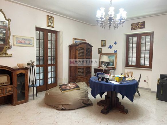 Casa indipendente con terreno