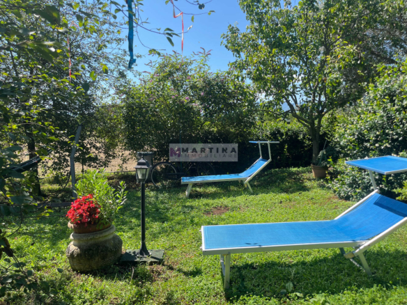 Casa indipendente con terreno