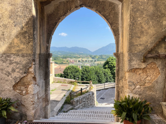 Residenza storica con cantine