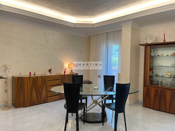 Prestigious villa