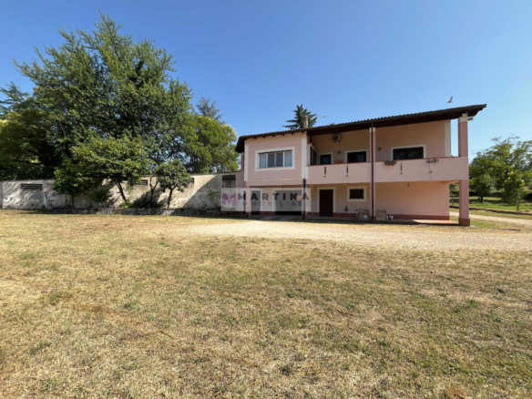 Prestigious villa