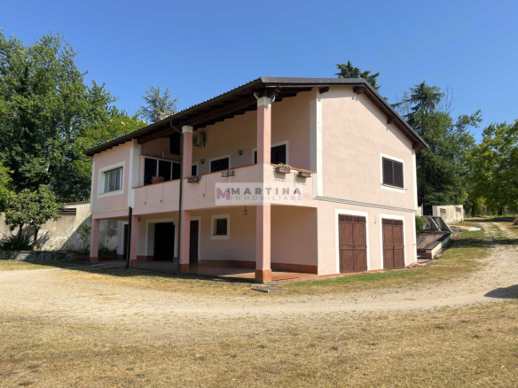 Prestigious villa