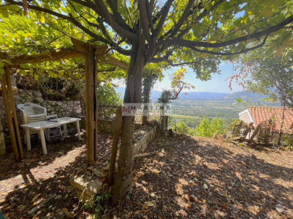 Doppio appartamento con terrazzo e giardino privato