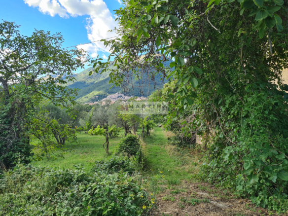 Casale da ristrutturare