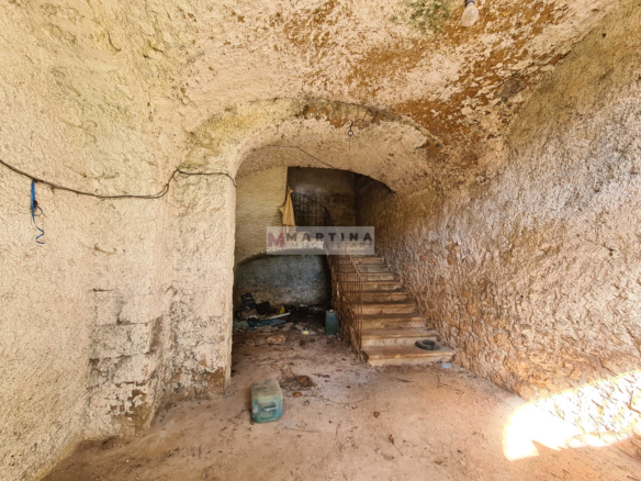 Casale da ristrutturare