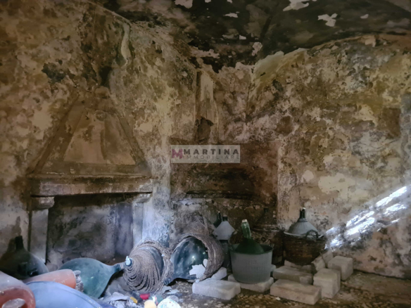 Casale da ristrutturare
