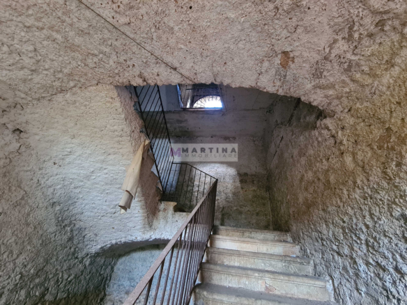 Casale da ristrutturare