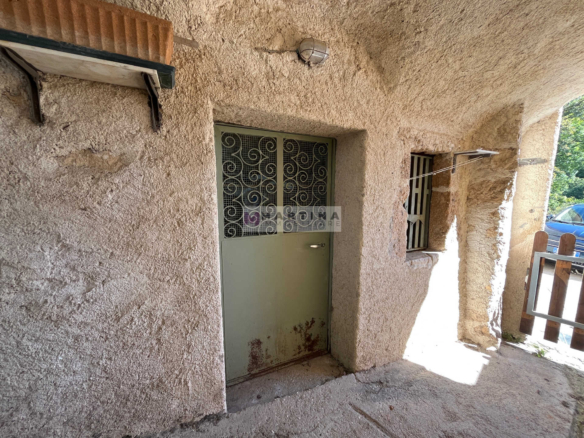 Independent portion of farmhouse with terrace