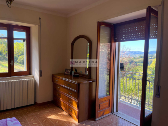 Casa indipendente con terreno