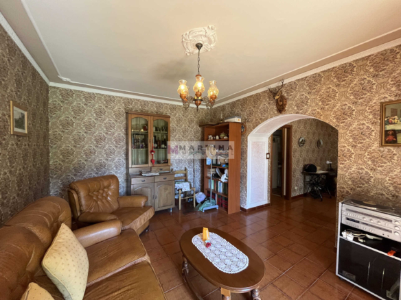 Casa indipendente con terreno