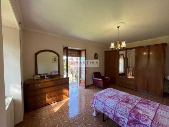 Casa indipendente con terreno