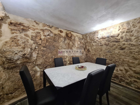 Elegante appartamento con taverna
