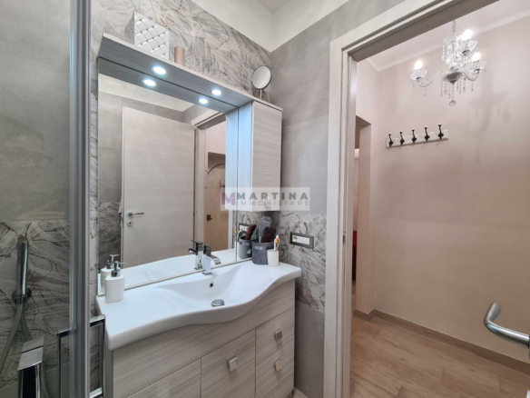 Elegante appartamento con taverna