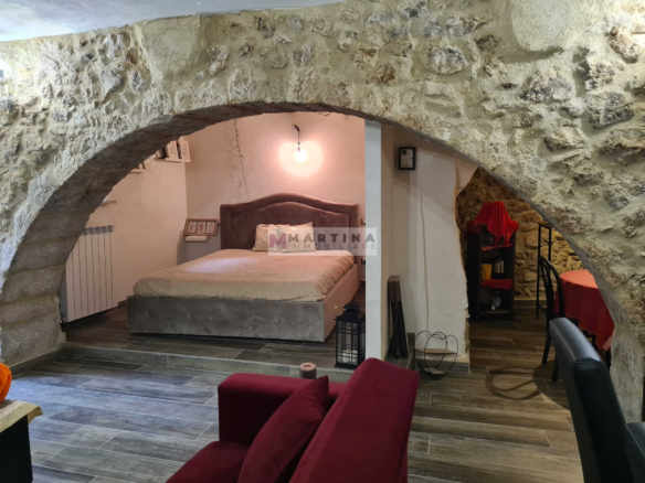 Elegante appartamento con taverna