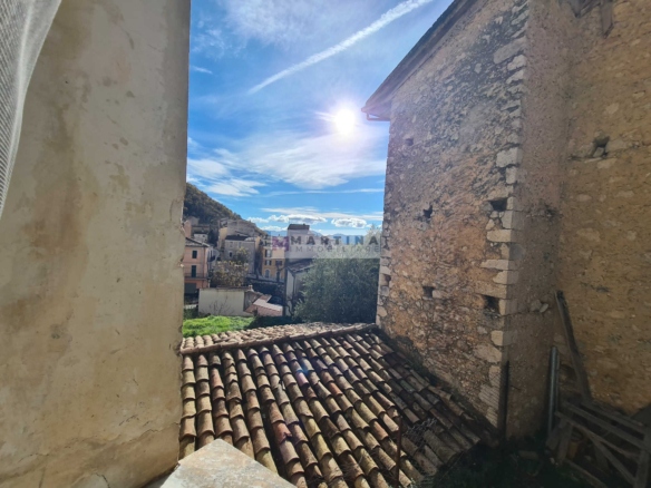 Bilocale da ristrutturare