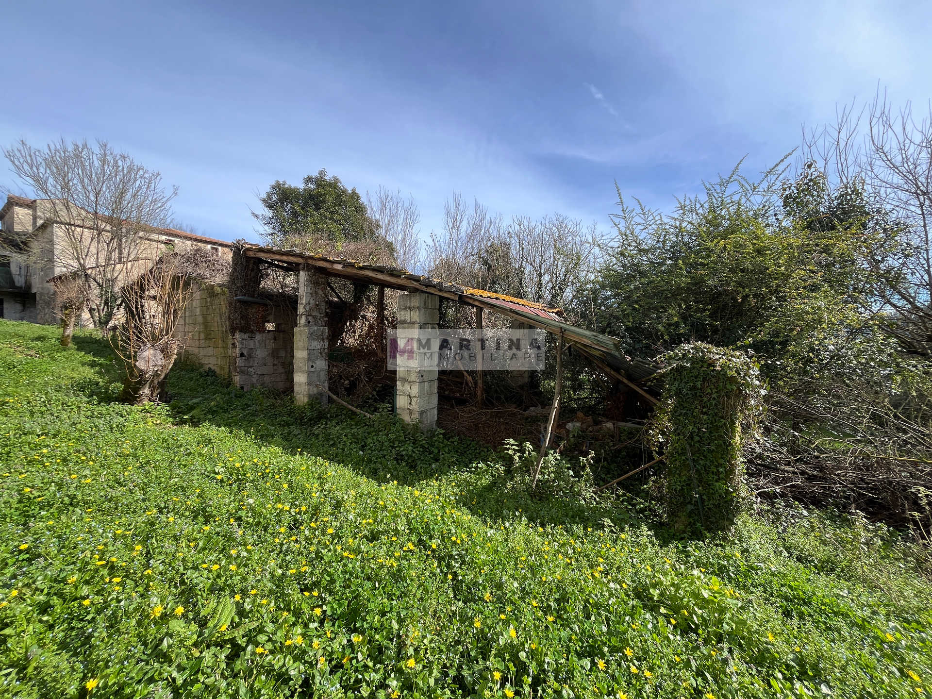 Semi-detached rustic house