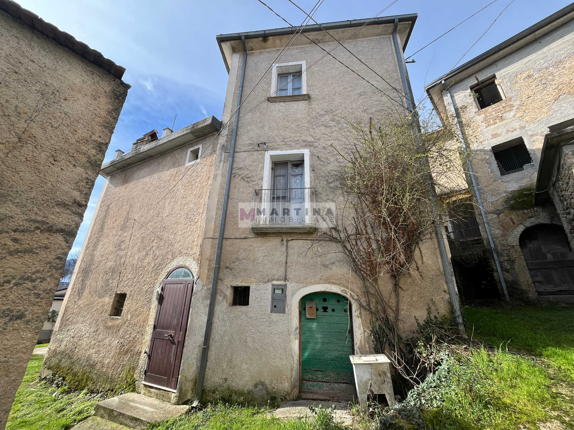 Semi-detached rustic house
