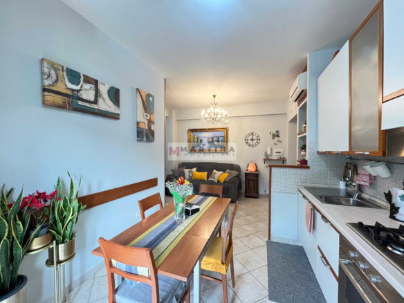Central apartment with exclusive courtyard and garage