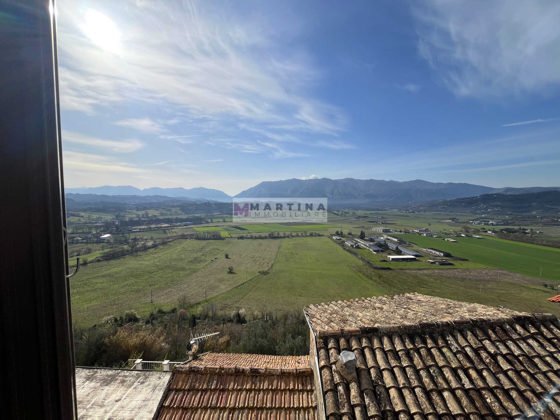 Appartamento centrale con taverna