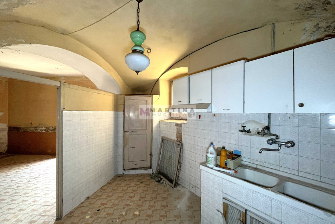 Appartamento centrale con cantine