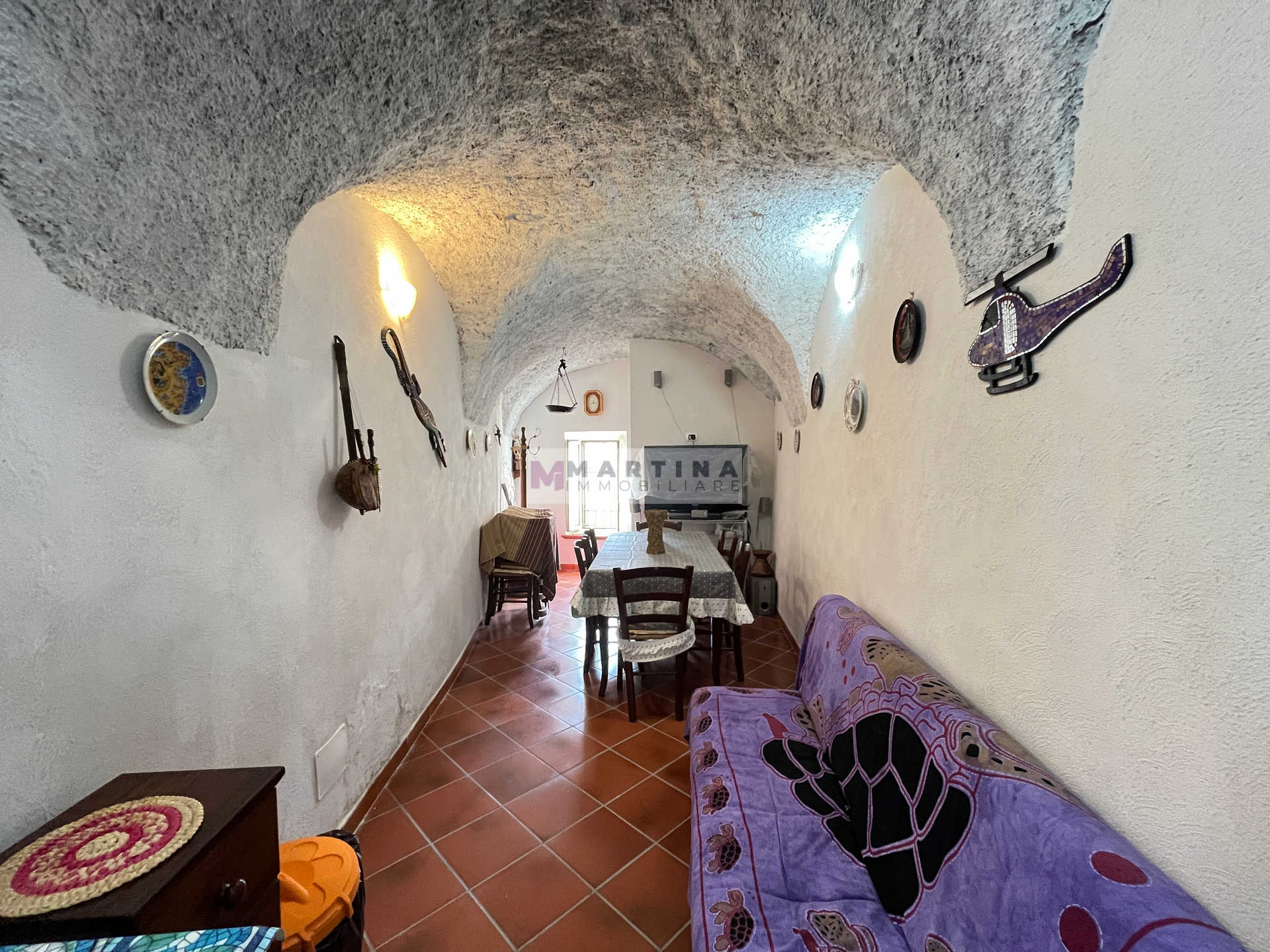 Appartamento centrale con taverna