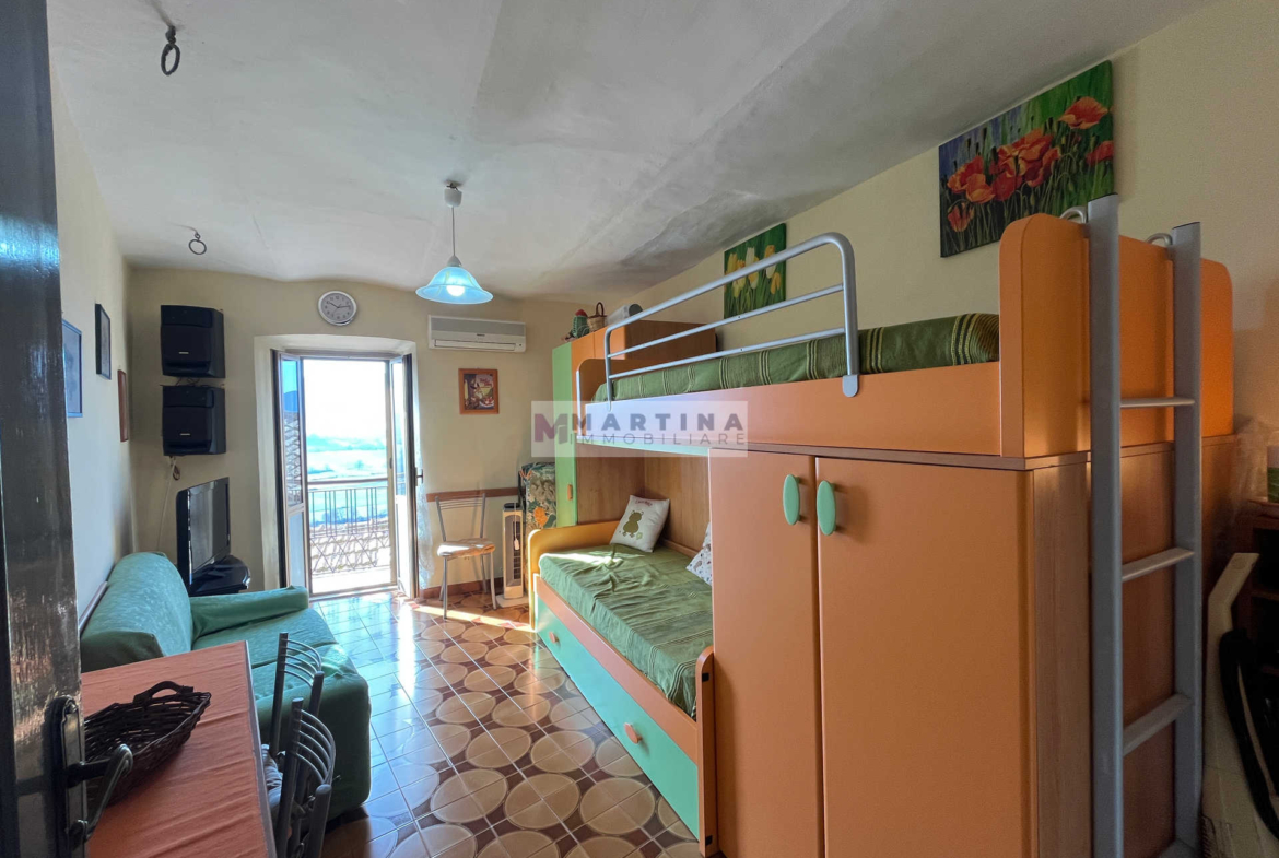Appartamento centrale con taverna