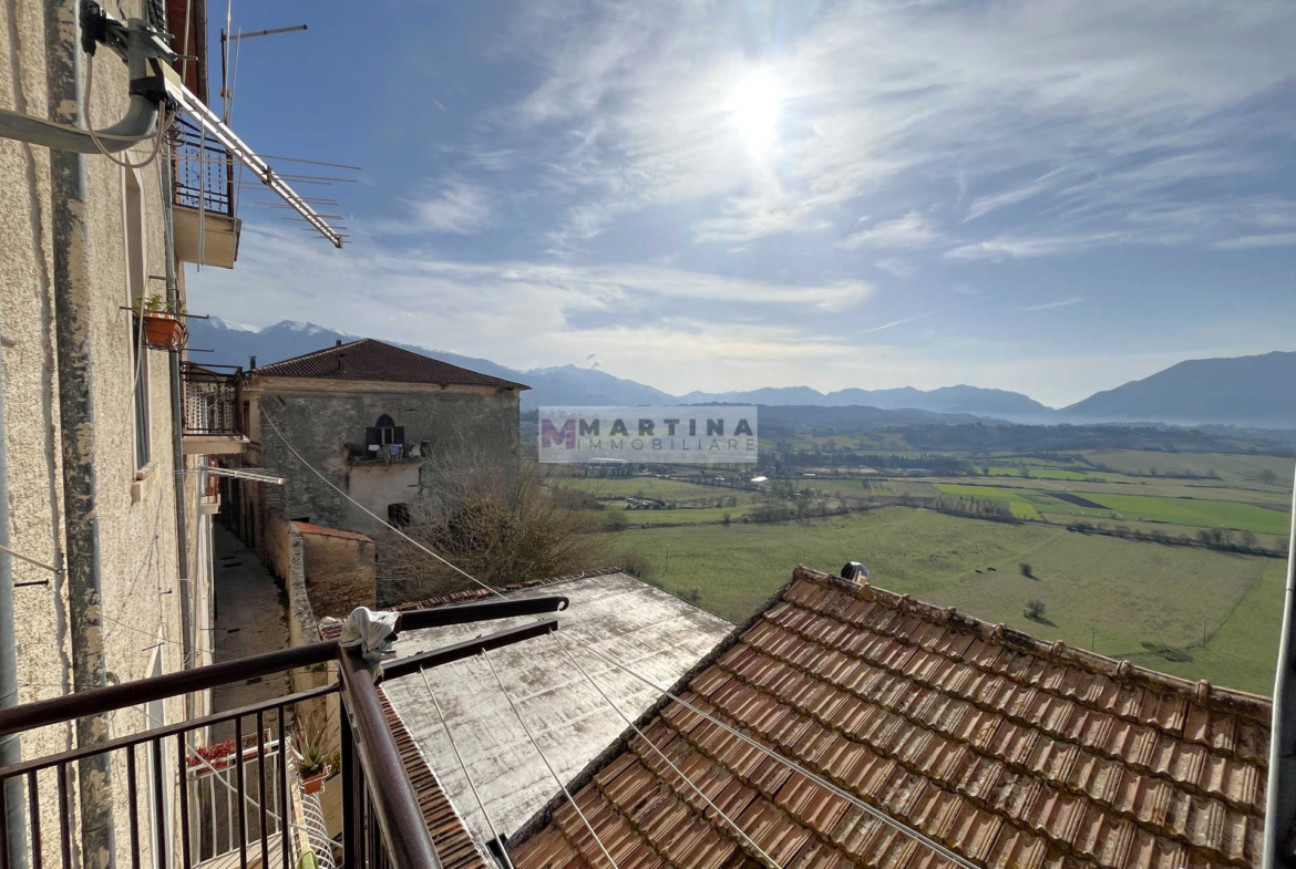 Appartamento centrale con taverna