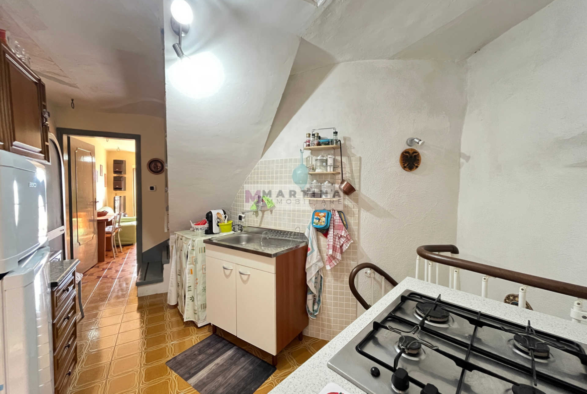 Appartamento centrale con taverna
