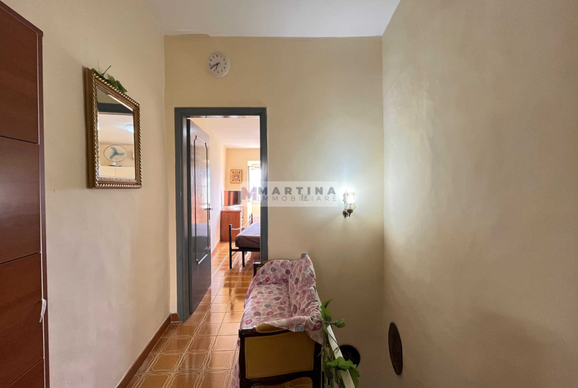Appartamento centrale con taverna