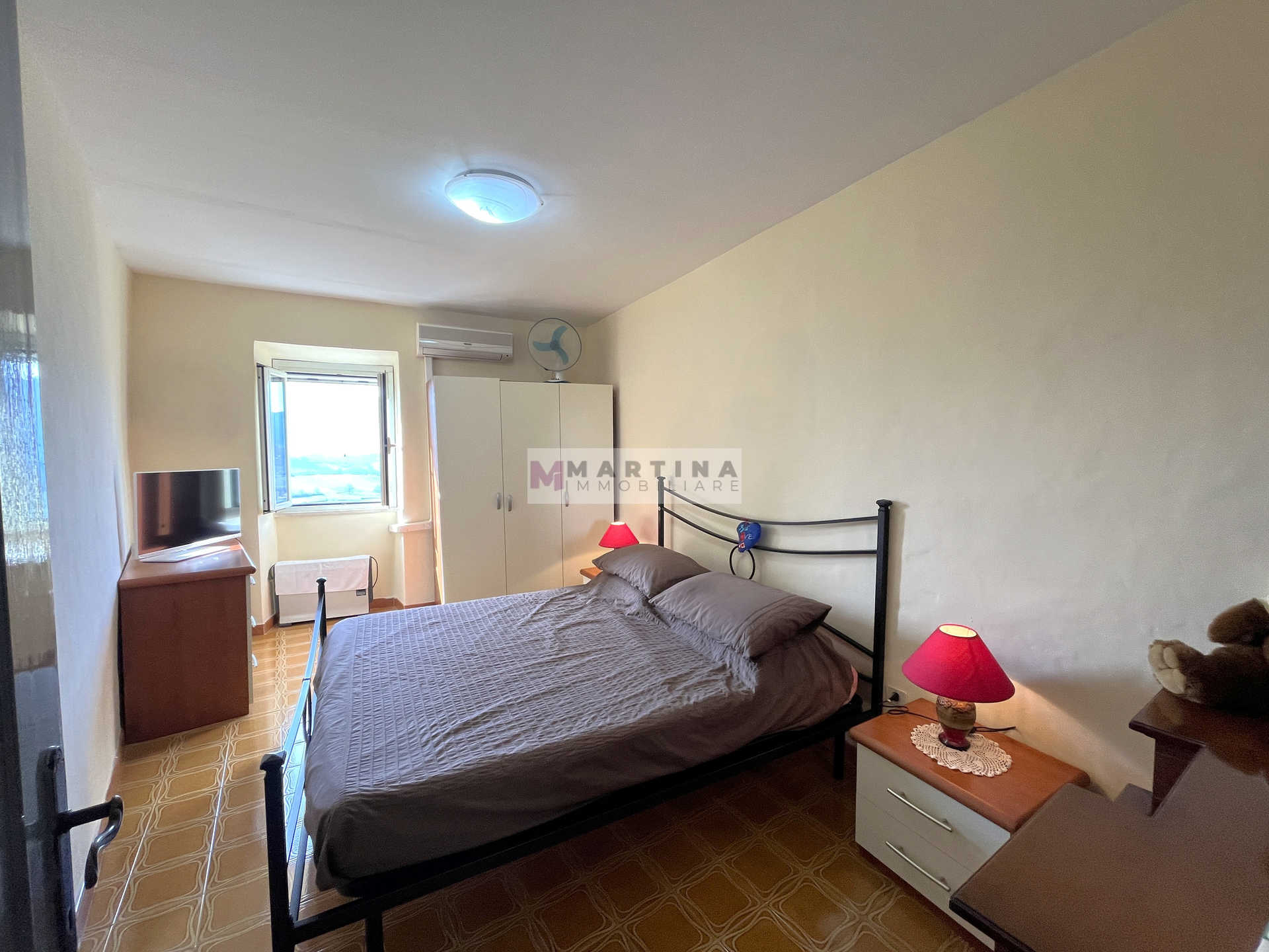 Appartamento centrale con taverna