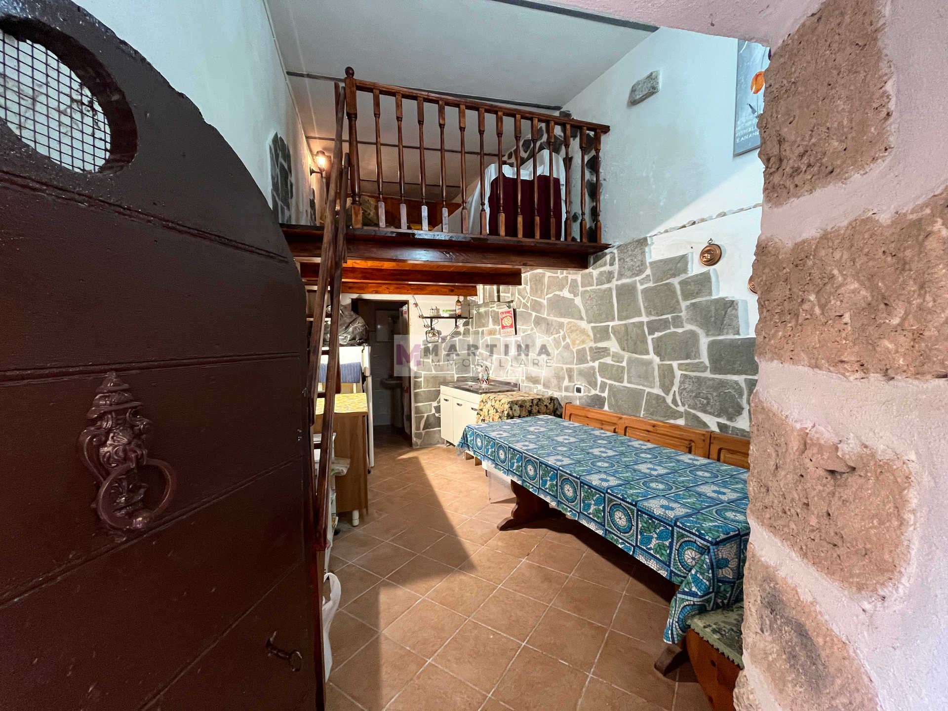 Appartamento centrale con taverna