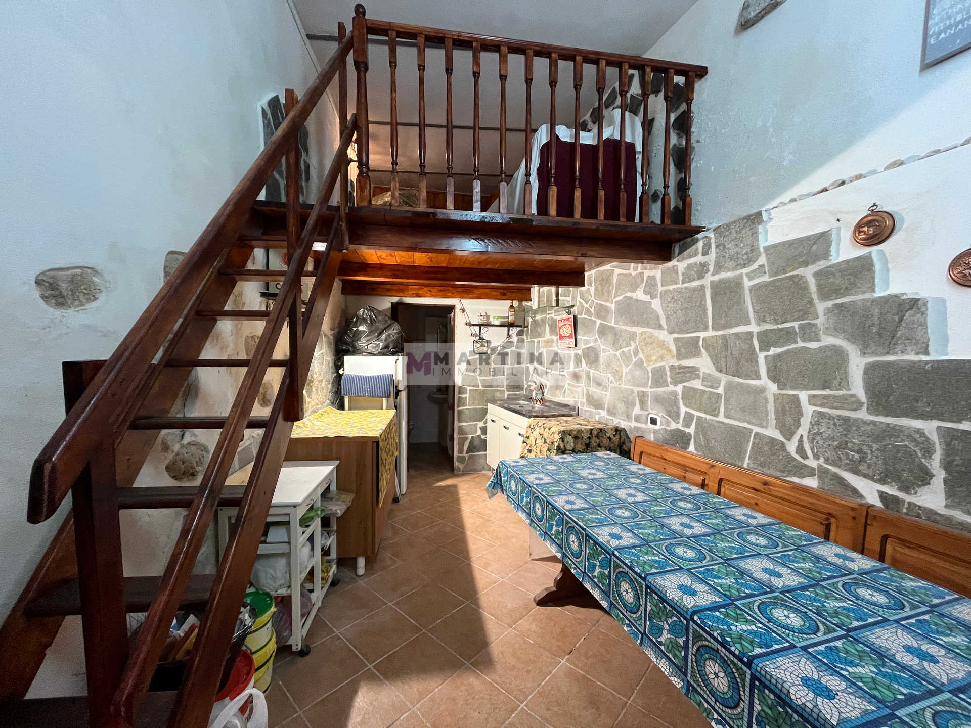 Appartamento centrale con taverna