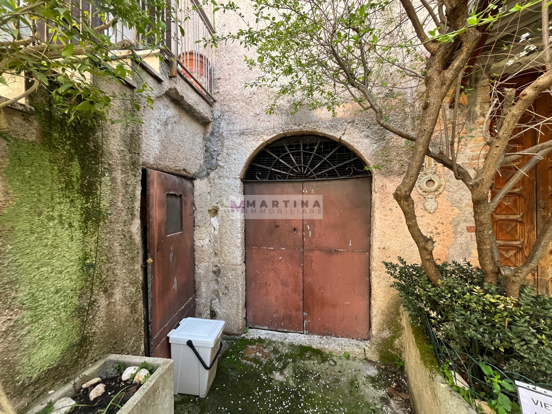Appartamento centrale con cantine