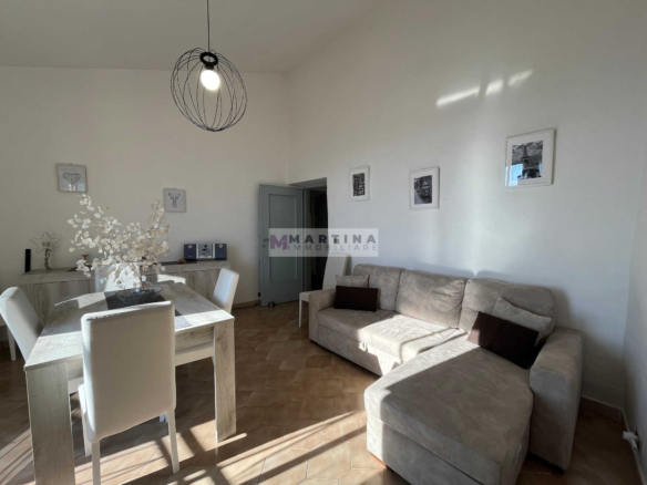 Appartamento luminoso con cantine