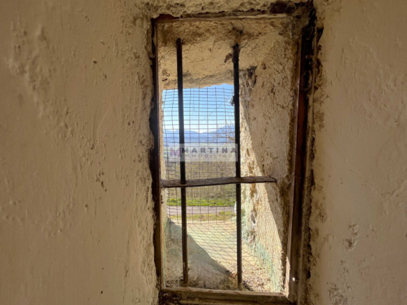 Casale in posizione panoramica