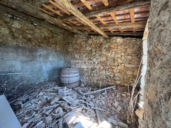 Casale in posizione panoramica