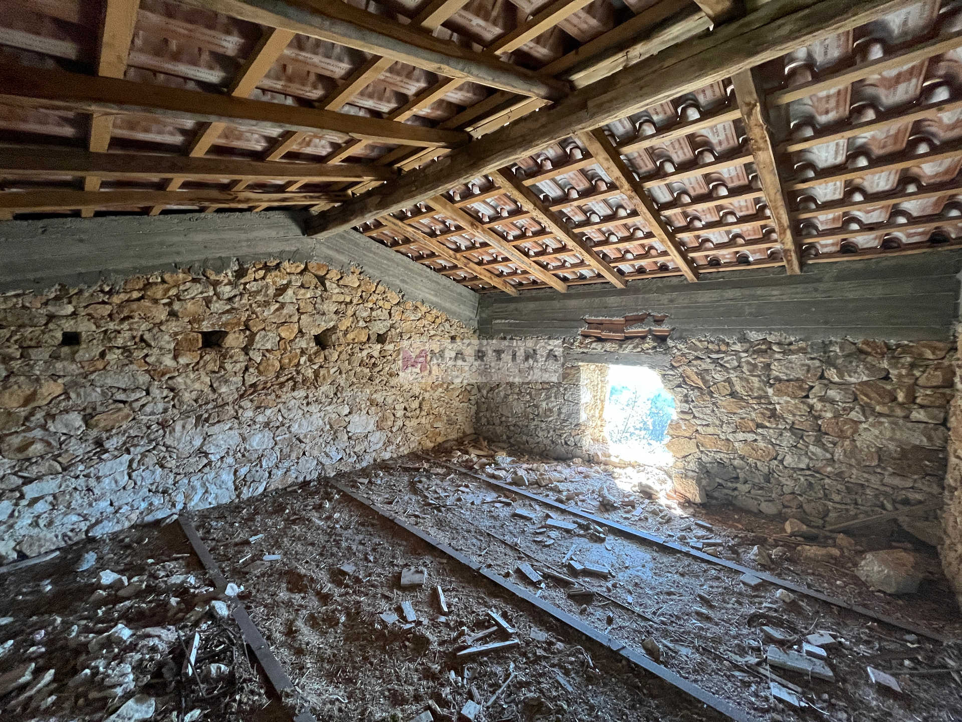 Casale via Fontanelle dei Monti, Alvito-35 Casale in posizione panoramica
